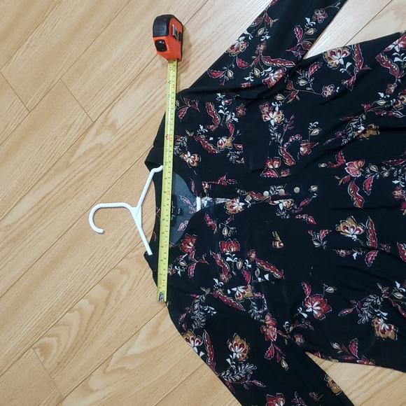 Tops for women size XL - Picture 11 of 16